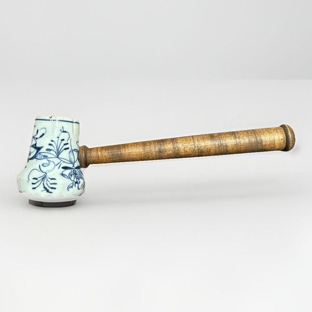 ANTIQUE MEISSEN BLUE ONION MEAT TENDERIZE PORCILAIN LARGE UTENSIL WOOD HANDLE